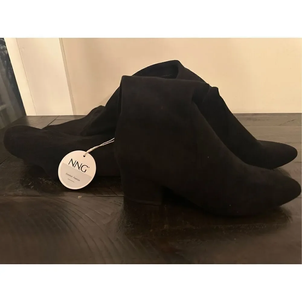 Womens black size 5.5 Over the Knee Boots Suede Low Heel Black above the knee Bo